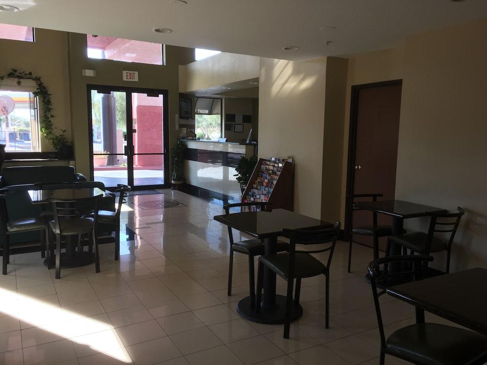 Days Inn By Wyndham Tucson Airport Exteriör bild