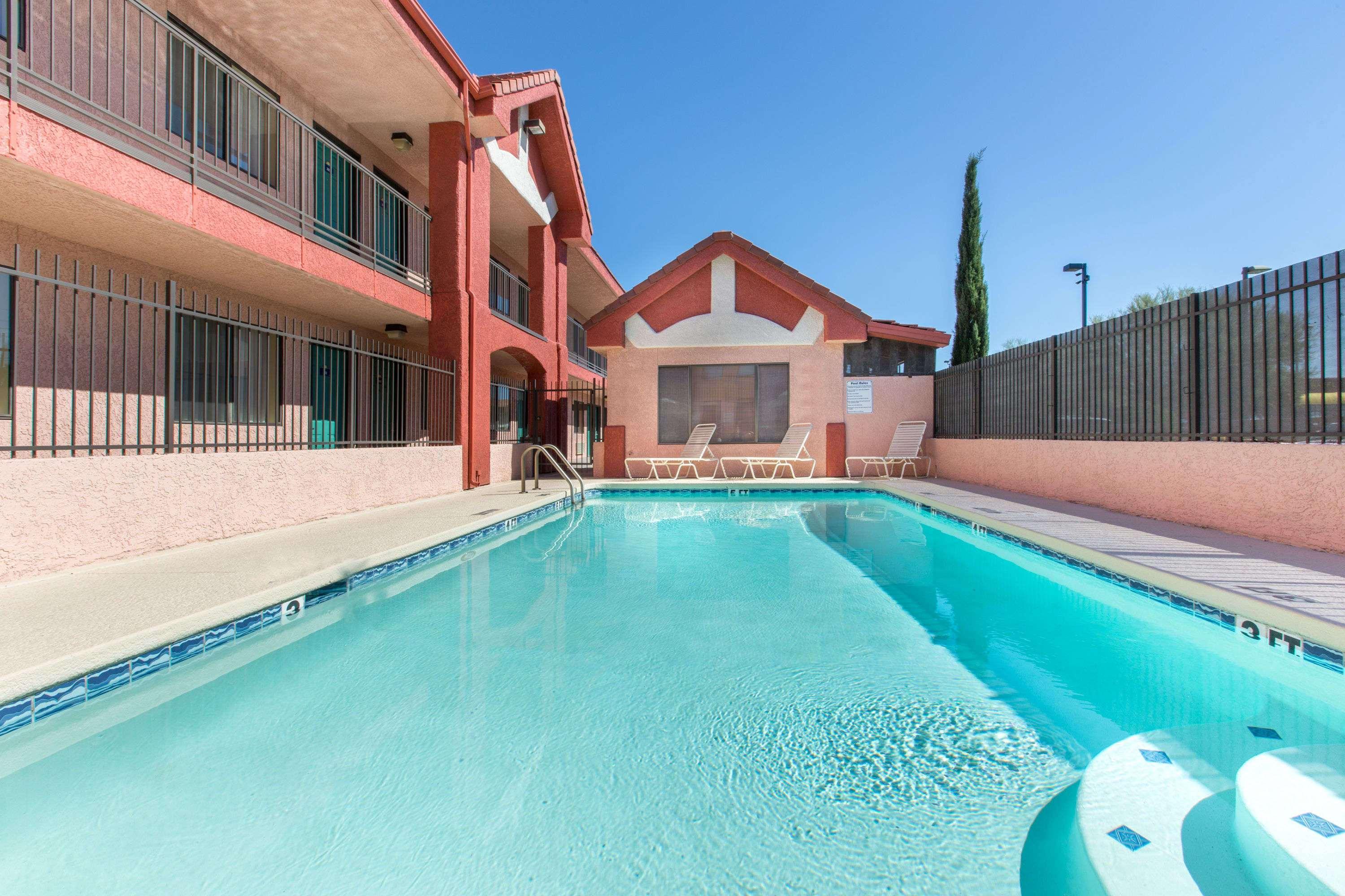 Days Inn By Wyndham Tucson Airport Exteriör bild