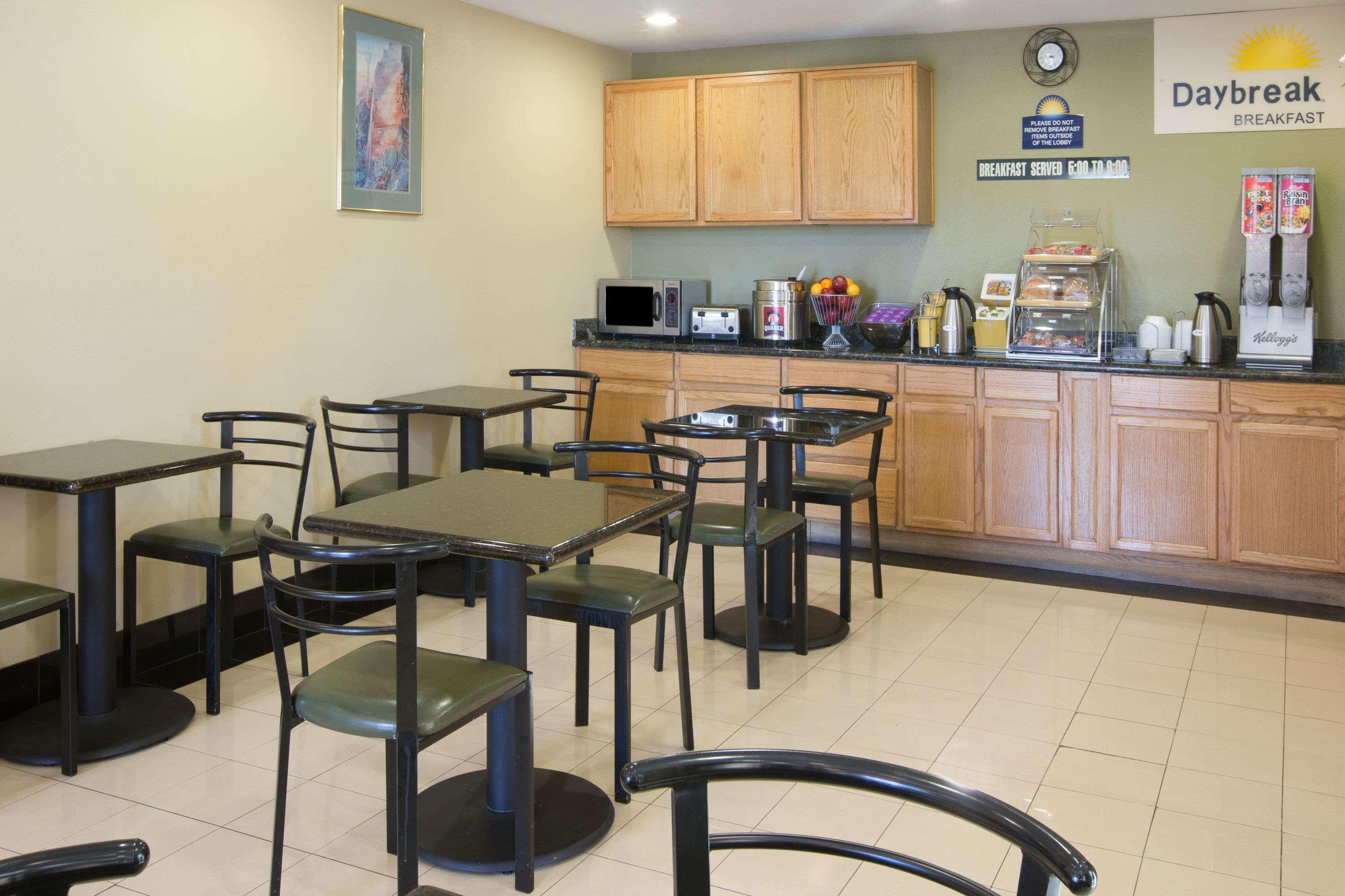 Days Inn By Wyndham Tucson Airport Exteriör bild
