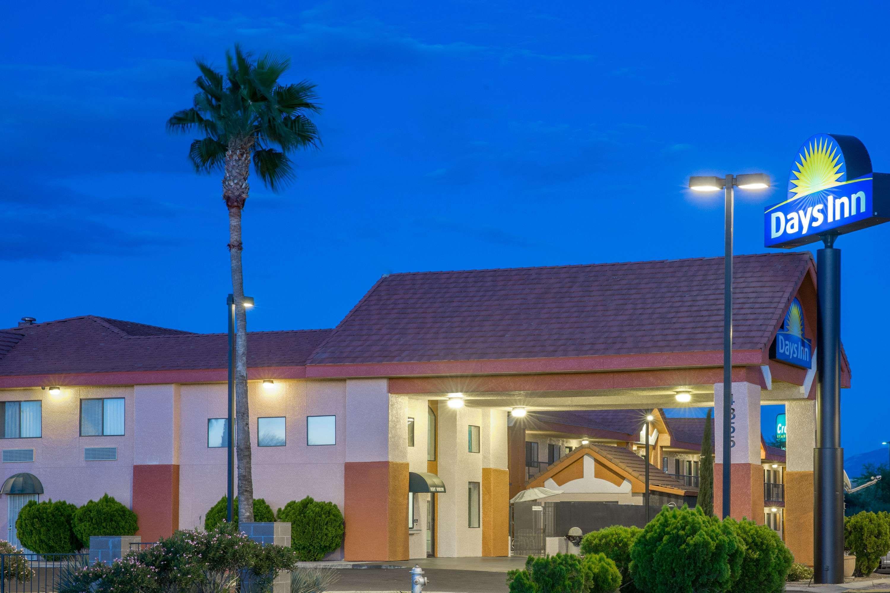 Days Inn By Wyndham Tucson Airport Exteriör bild
