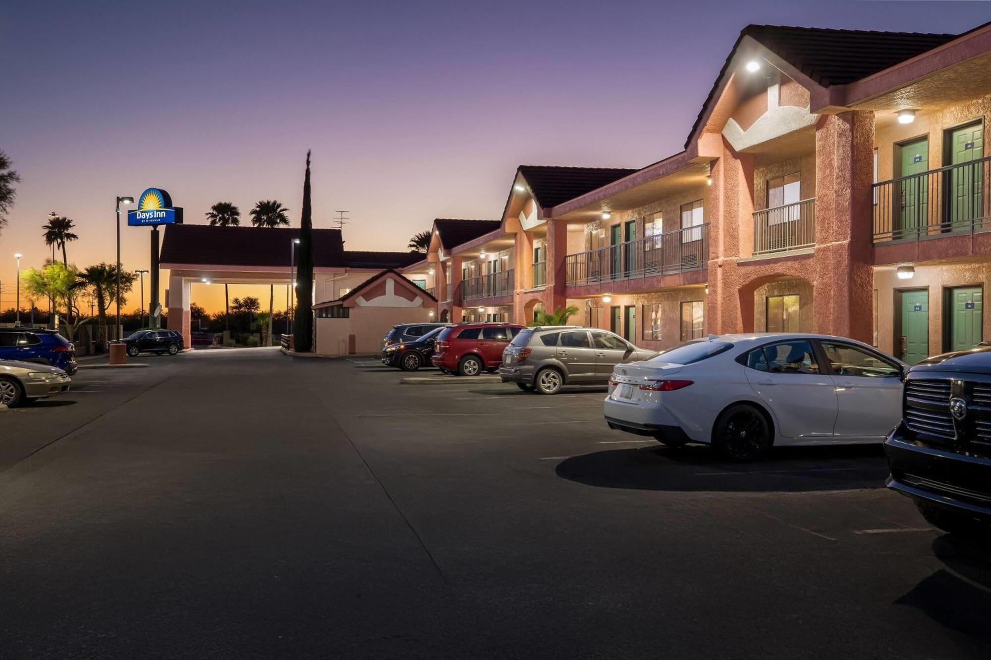 Days Inn By Wyndham Tucson Airport Exteriör bild
